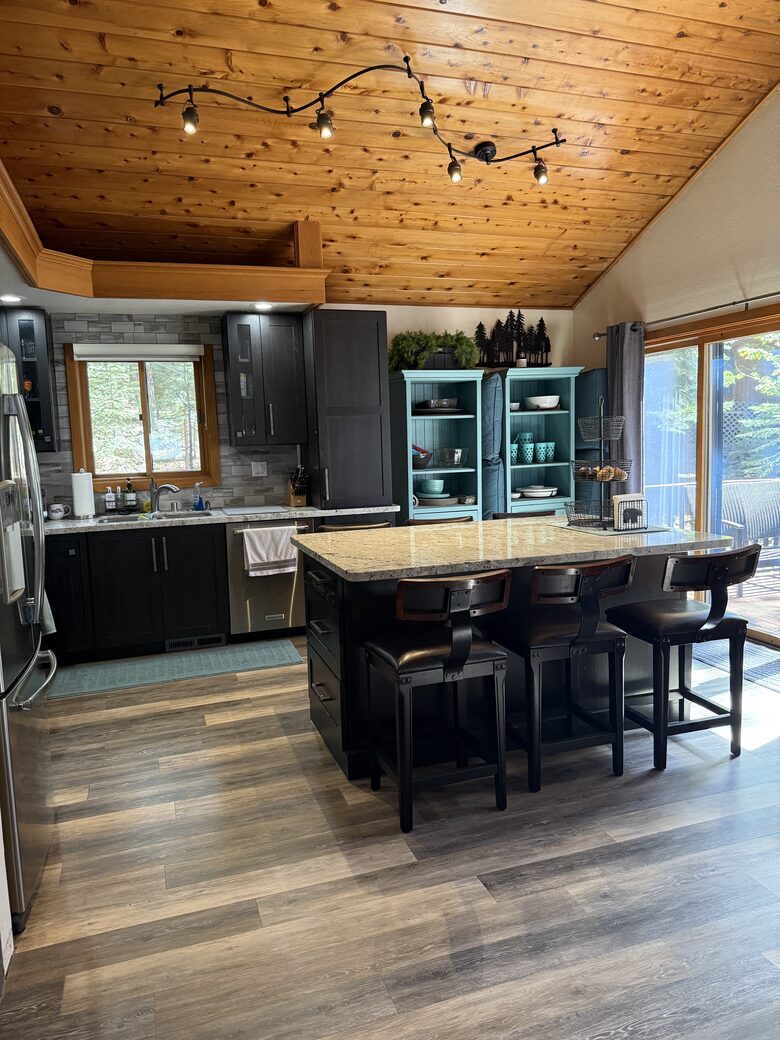 Tahoe Donner Cabin with Pine Forest Views and Trail Access - Truckee, California
