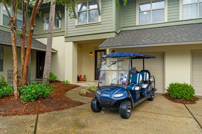 Magnolia Bay Retreat with Golf Course Views and Golf Cart - Miramar Beach, Florida