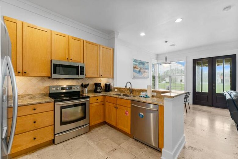 Magnolia Bay Retreat with Golf Course Views and Golf Cart - Miramar Beach, Florida