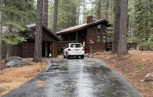 Tahoe Donner Cabin with Pine Forest Views and Trail Access - Truckee, California