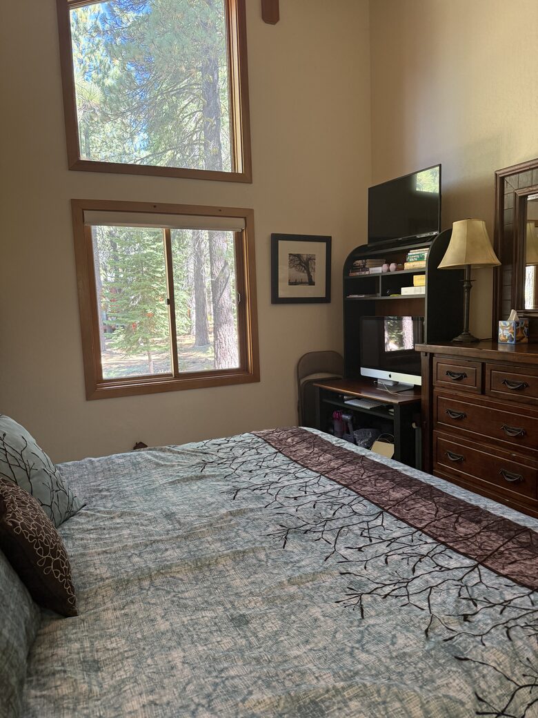 Tahoe Donner Cabin with Pine Forest Views and Trail Access - Truckee, California