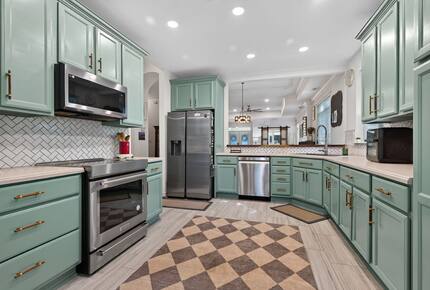 Spacious Cape Charles Retreat Near the Chesapeake Bay - Cape Charles, Virginia