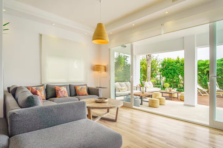 Puerto Banús Contemporary Villa - Puerto Banus, Marbella, Spain