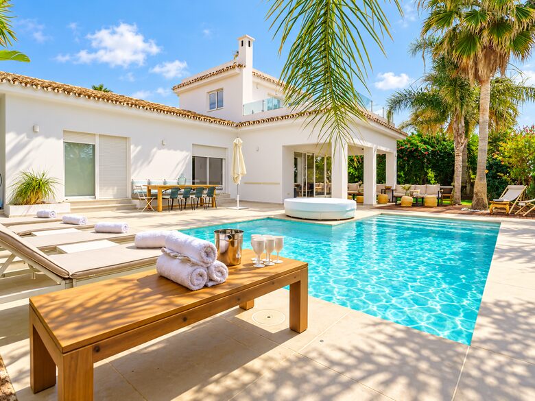 Puerto Banús Contemporary Villa - Puerto Banus, Marbella, Spain