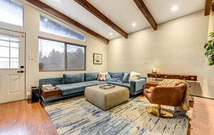 Evergreen Mid-Century Chalet with Hot Tub and Woodland Setting - Evergreen, Colorado