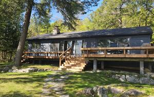 Calm Water Retreat on Lake Rosseau - Muskoka, Canada