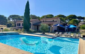 Provençal Vineyard Villa with Private Pool and Tennis Court - Vidauban, France