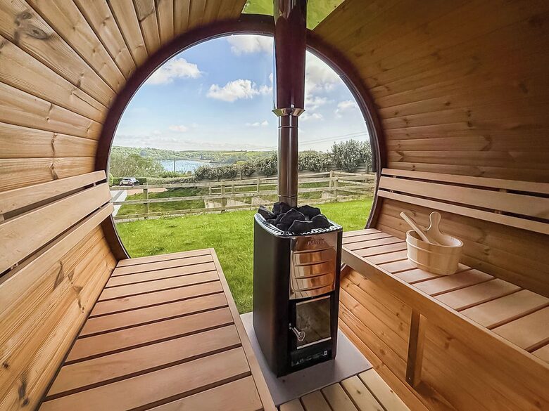 A Contemporary Haven on the Roseland Peninsula - Saint Mawes, United Kingdom