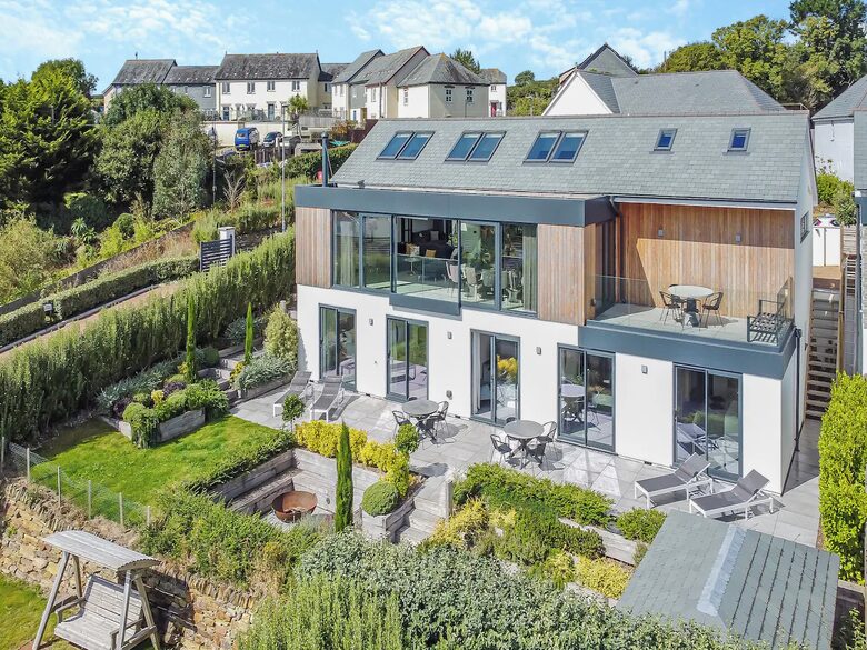 A Contemporary Haven on the Roseland Peninsula - Saint Mawes, United Kingdom