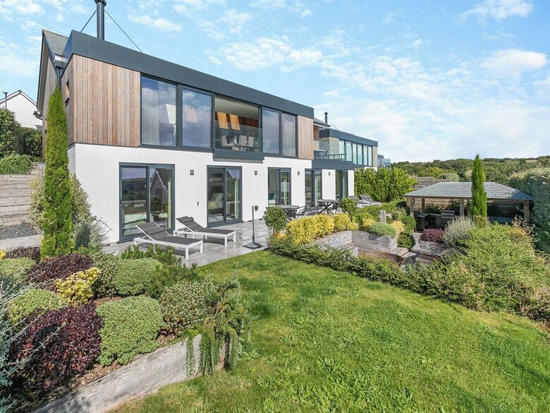 A Contemporary Haven on the Roseland Peninsula - Saint Mawes, United Kingdom