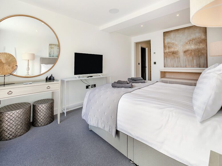 A Contemporary Haven on the Roseland Peninsula - Saint Mawes, United Kingdom