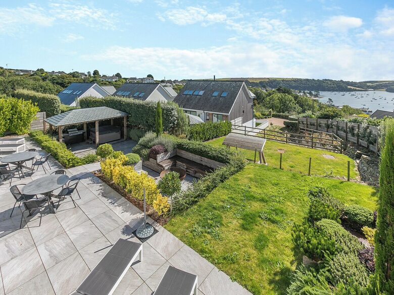 A Contemporary Haven on the Roseland Peninsula - Saint Mawes, United Kingdom