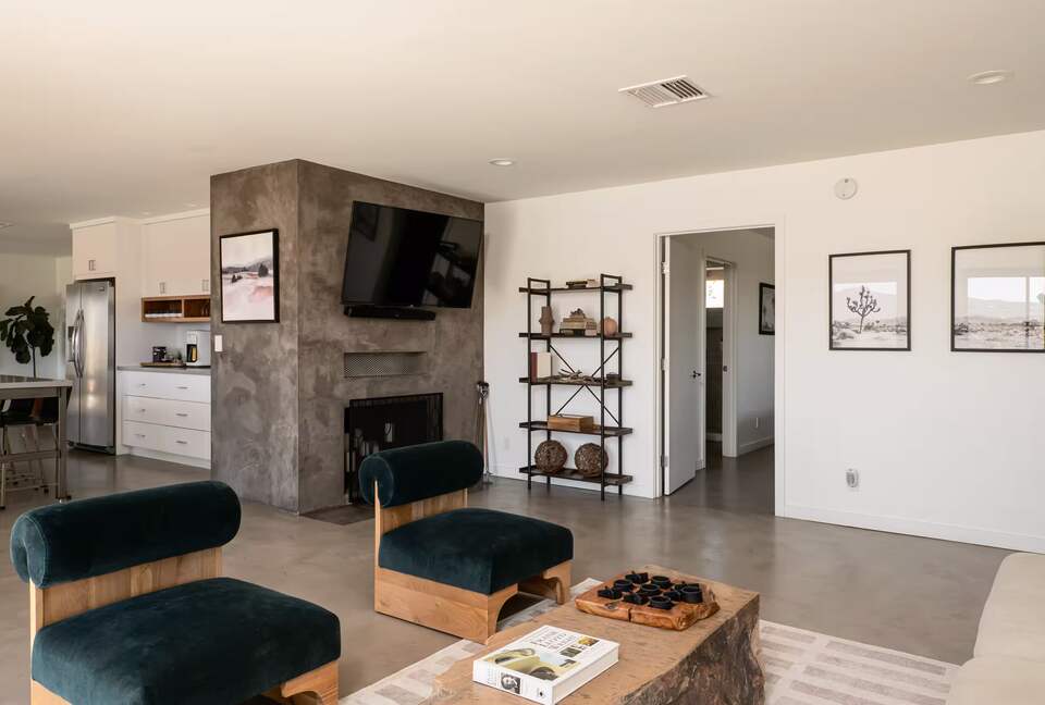Secluded Joshua Tree Escape on Five Private Acres - Joshua Tree, California