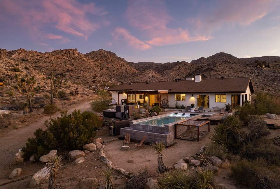 Secluded Joshua Tree Escape on Five Private Acres - Joshua Tree, California