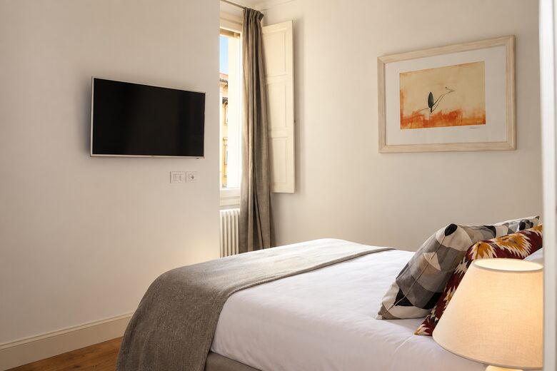 Chic Apartment Steps from the Duomo - Florence - Florence, Italy