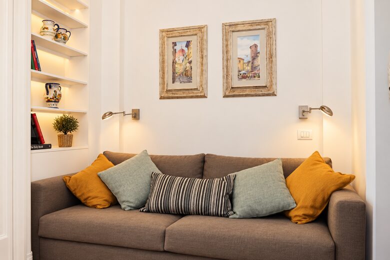 Chic Apartment Steps from the Duomo - Florence - Florence, Italy