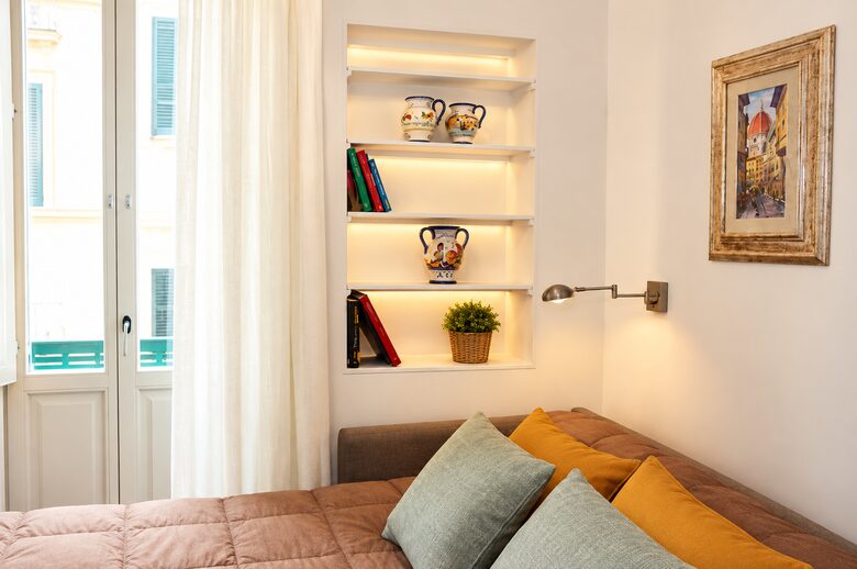 Chic Apartment Steps from the Duomo - Florence - Florence, Italy