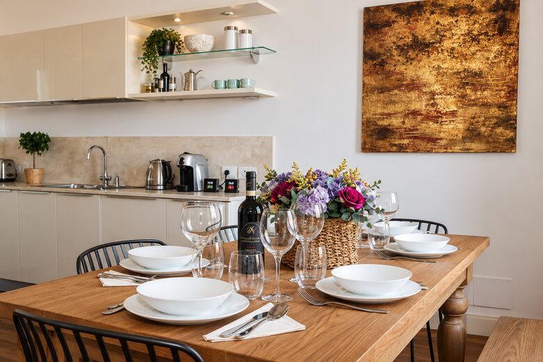 Chic Apartment Steps from the Duomo - Florence - Florence, Italy