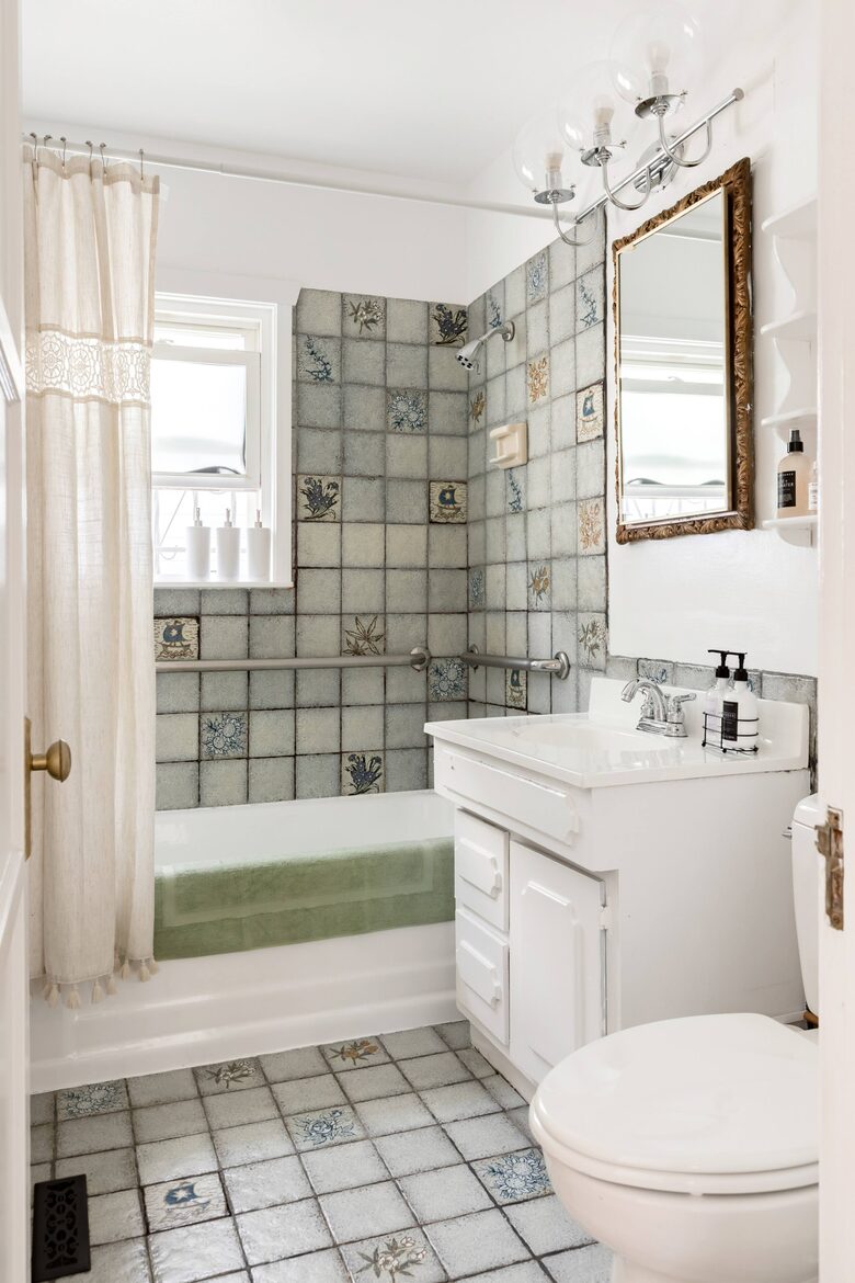 Private Venice Retreat Steps from the Beach - Maria del Rey, California