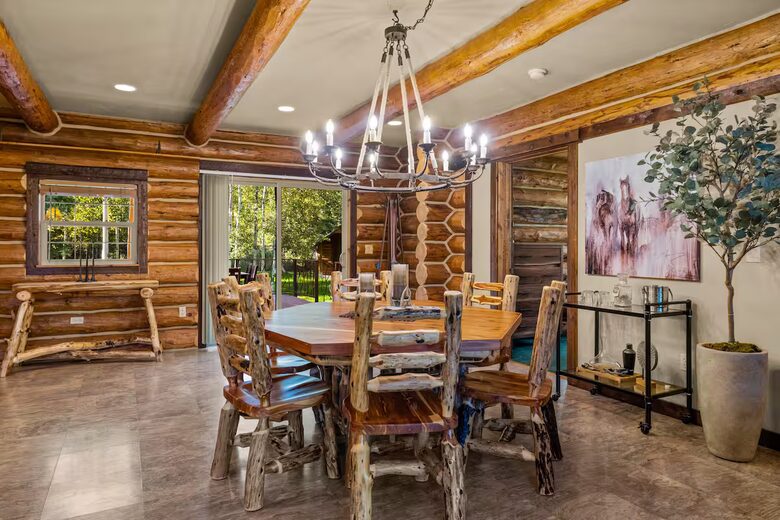 Montana Mountain Escape on Two Wooded Acres - Columbia Falls, Montana