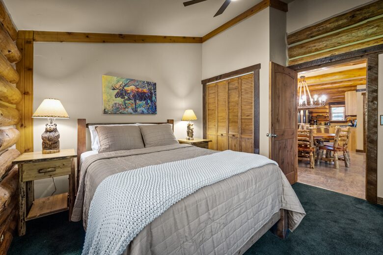 Montana Mountain Escape on Two Wooded Acres - Columbia Falls, Montana