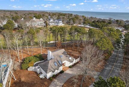 Fairway Retreat in New Seabury | Golf Course Views & Coastal Living - Mashpee, Massachusetts