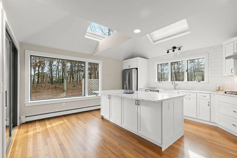 Fairway Retreat in New Seabury | Golf Course Views & Coastal Living - Mashpee, Massachusetts