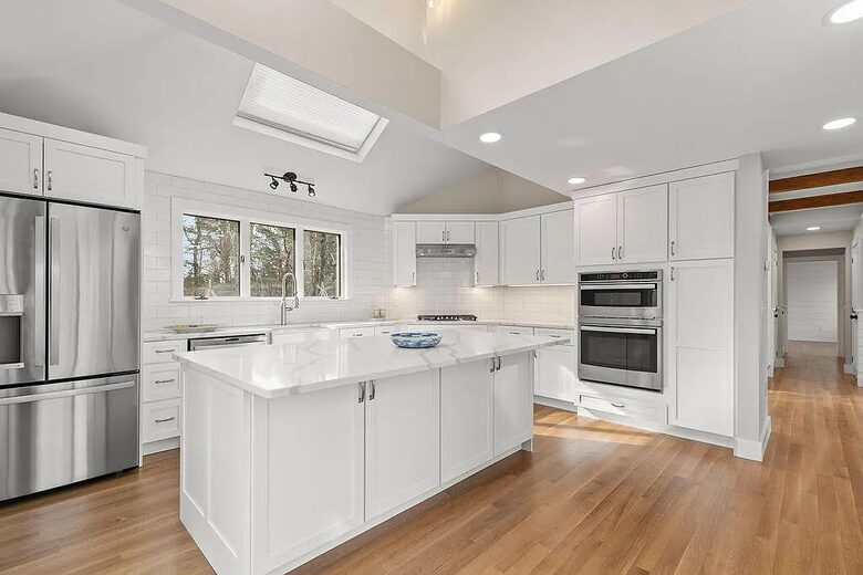 Fairway Retreat in New Seabury | Golf Course Views & Coastal Living - Mashpee, Massachusetts