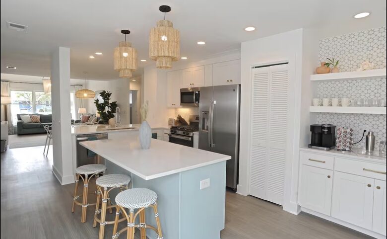 Isle of Palms Beach Retreat with Lagoon-Side Firepit - Isle of Palms, South Carolina