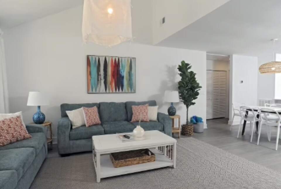 Isle of Palms Beach Retreat with Lagoon-Side Firepit - Isle of Palms, South Carolina