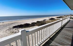 Beachfront Escape on the Bolivar Peninsula - Port Bolivar, Texas