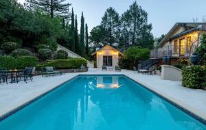 Private Calistoga Estate Surrounded by Woodlands - Calistoga, California