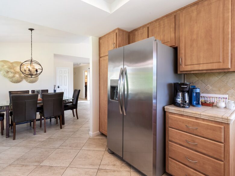 Palm Desert Country Club Retreat Near El Paseo - Palm Desert, California