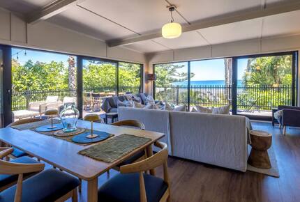 Moana Beach House | Absolute Beachfront on Waiheke Island - Waiheke Island, New Zealand