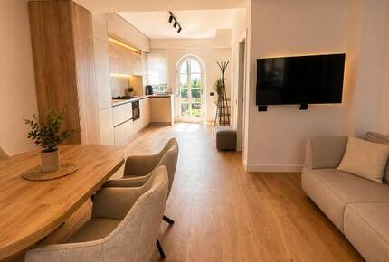 Refined 120 sqm Villa with Garden Views and Modern Comforts - Otopeni, Romania