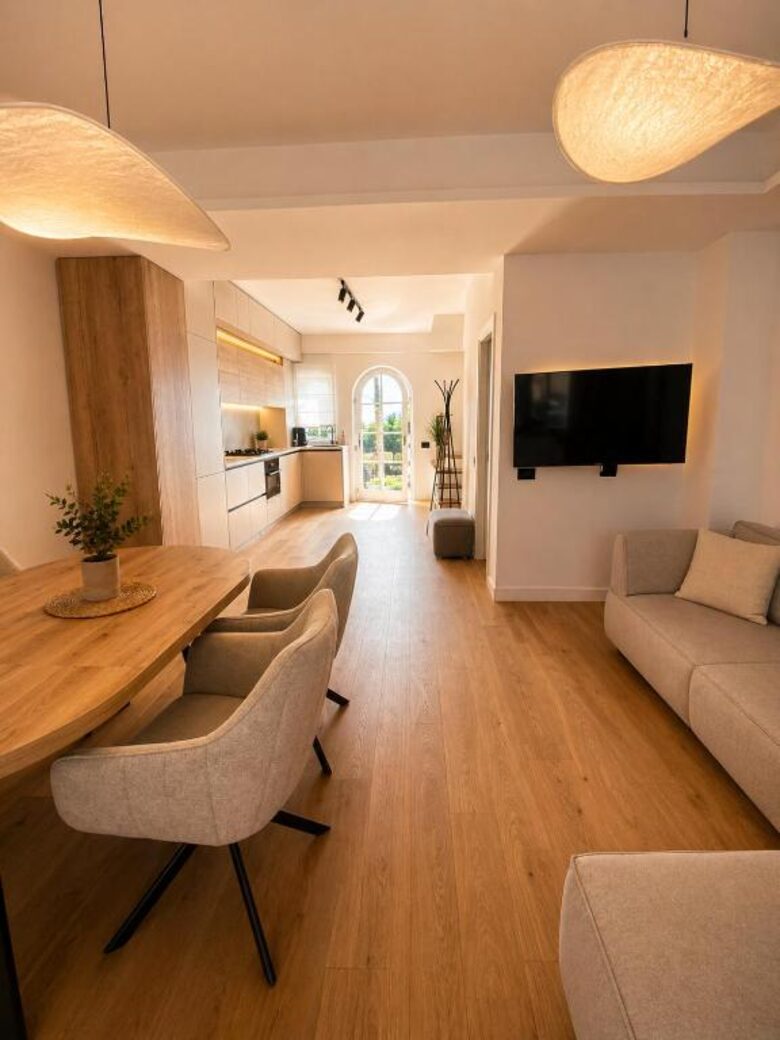 Refined 120 sqm Villa with Garden Views and Modern Comforts - Otopeni, Romania