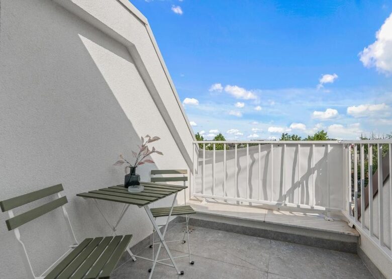Refined 120 sqm Villa with Garden Views and Modern Comforts - Otopeni, Romania