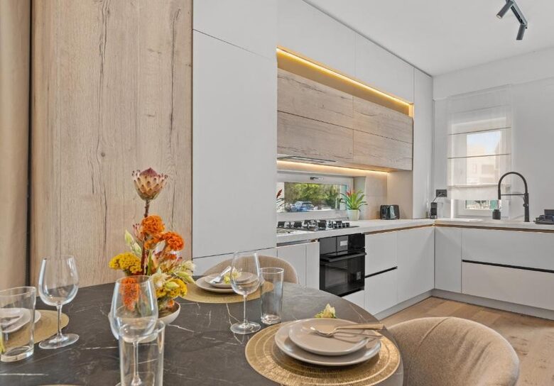 Refined 130 sqm Villa with Garden Views and Modern Comforts - Otopeni, Romania