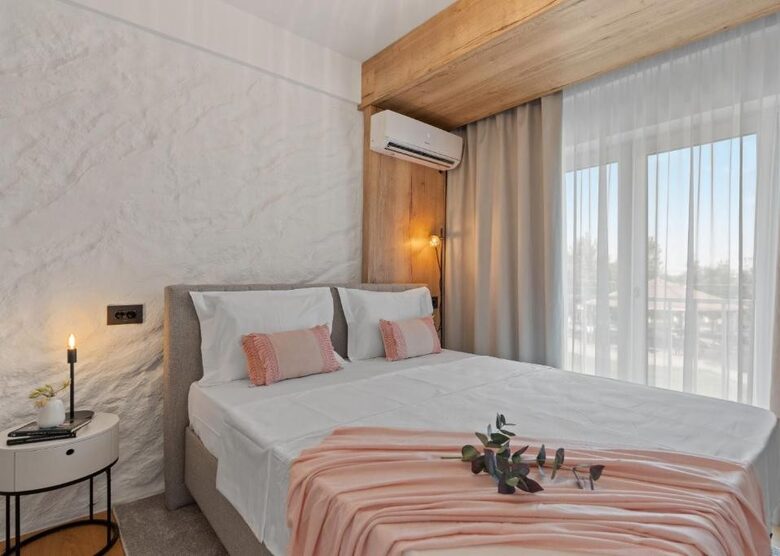 Refined 130 sqm Villa with Garden Views and Modern Comforts - Otopeni, Romania
