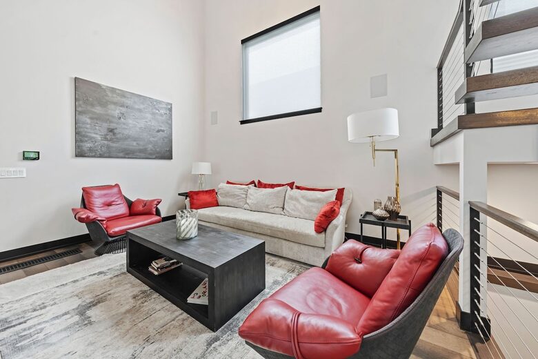 Elegant Royal Oak Escape - Royal Oak, Michigan