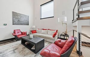 Elegant Royal Oak Escape - Royal Oak, Michigan