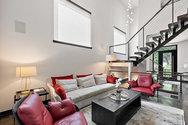 Elegant Royal Oak Escape - Royal Oak, Michigan