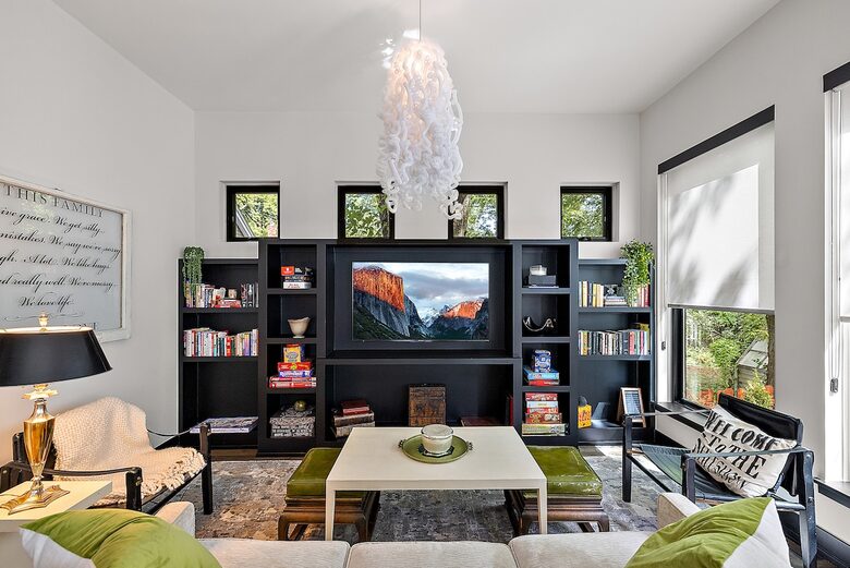 Elegant Royal Oak Escape - Royal Oak, Michigan
