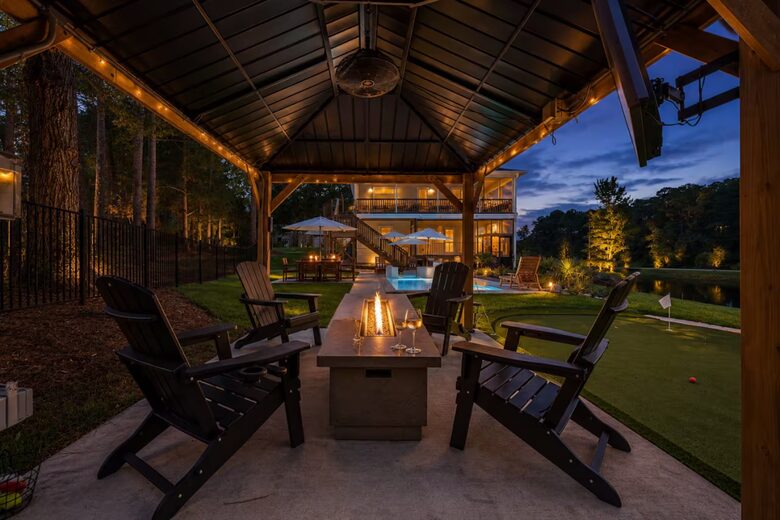 Southern Retreat with Pool and Private Putting Green - Pawleys Island, South Carolina