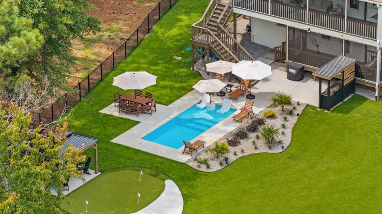 Southern Retreat with Pool and Private Putting Green - Pawleys Island, South Carolina