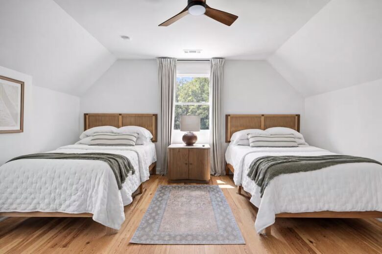 Southern Retreat with Pool and Private Putting Green - Pawleys Island, South Carolina