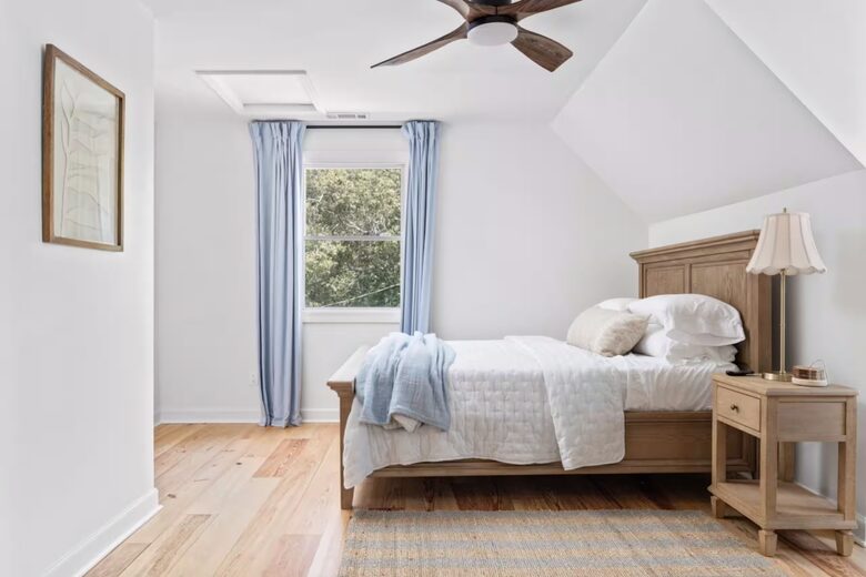 Southern Retreat with Pool and Private Putting Green - Pawleys Island, South Carolina