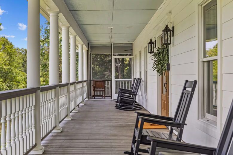 Southern Retreat with Pool and Private Putting Green - Pawleys Island, South Carolina