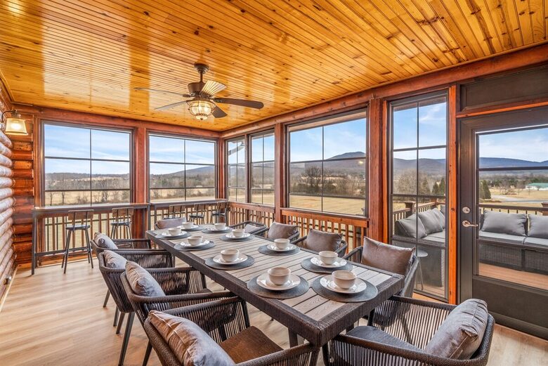Luray Mountain Lodge with Blue Ridge Views and Private Hot Tub - Luray, Virginia