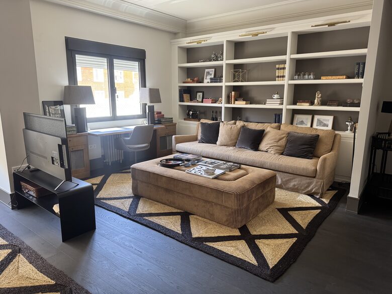 Elegant Madrid Apartment in the Heart of the City - Madrid, Spain